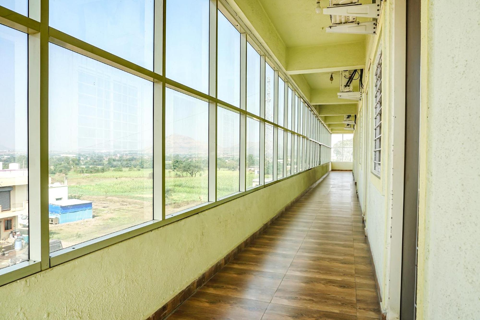 Fabexpress Vaishnav Inn Talegaon Dabhade Kültér fotó