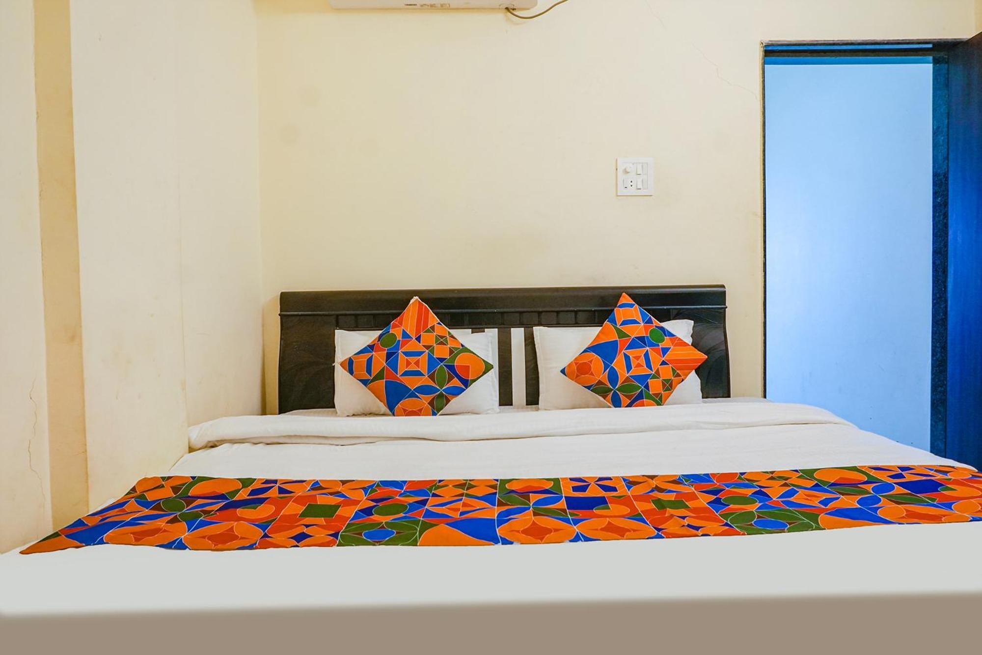 Fabexpress Vaishnav Inn Talegaon Dabhade Kültér fotó